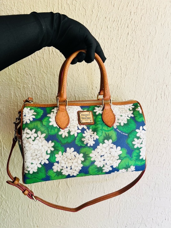 Dooney & Bourke Handbags - Dooney & Bourke Hydrangea Coated Cotton Gia Floral Satchel
